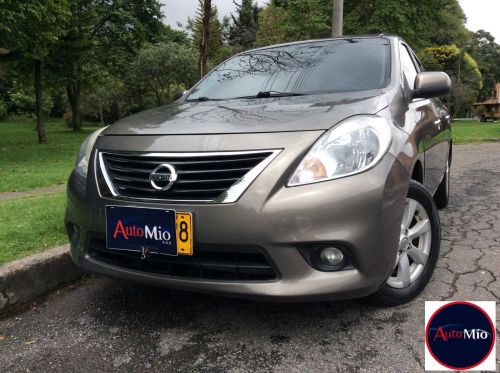 imagen de clasificado de venta de vehiculos. vehiculos, finca raiz, empleo, electrodomesticos, hogar