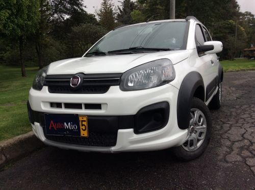 imagen de clasificado de venta de vehiculos. vehiculos, finca raiz, empleo, electrodomesticos, hogar